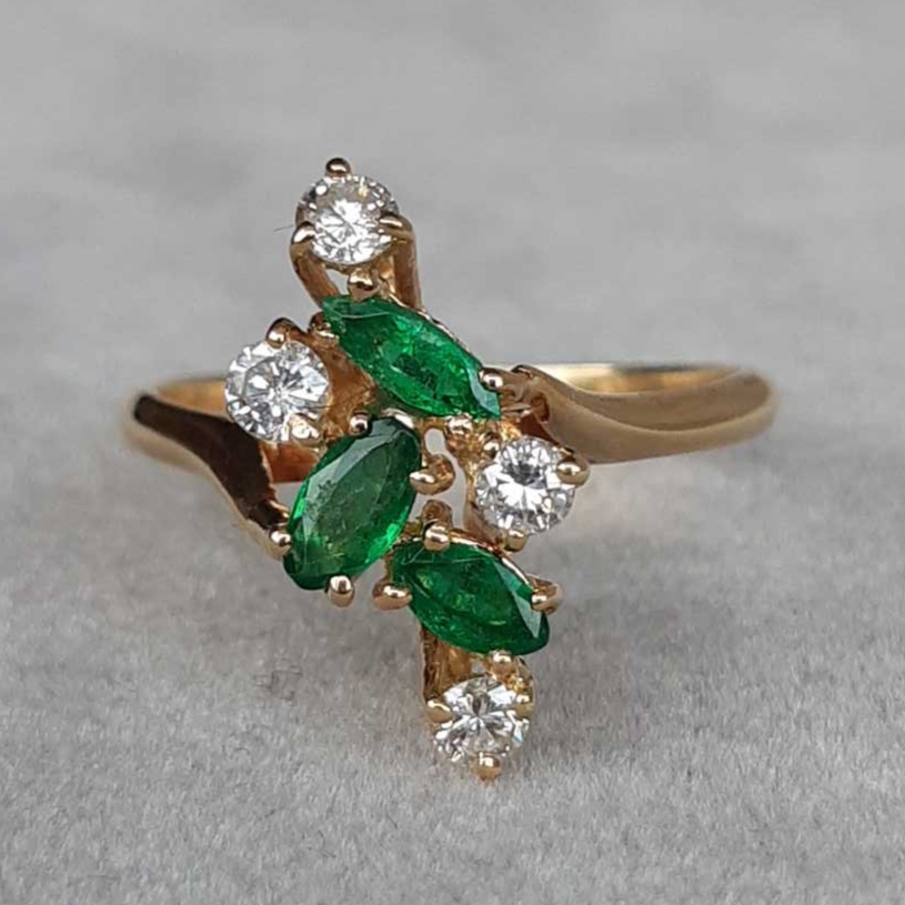 ML172 Or 18K, émeraude et diamants