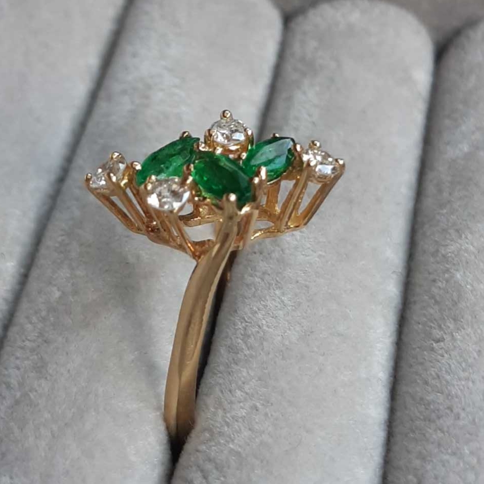 ML172 Or 18K, émeraude et diamants – Image 3