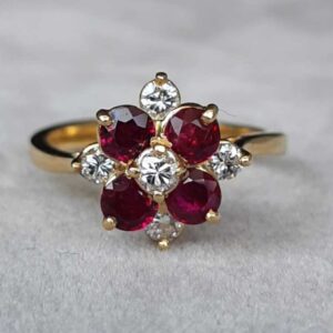 ML95B Or 18K, rubis et diamants