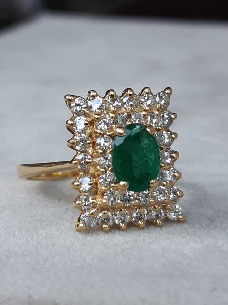 ML082 Or 18K, émeraude et diamants – Image 2