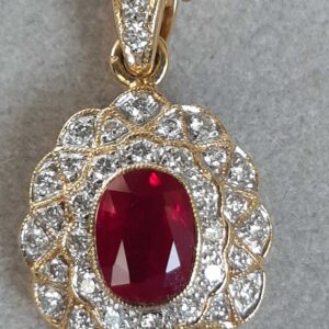 ML38B Or 18K, rubis et diamants