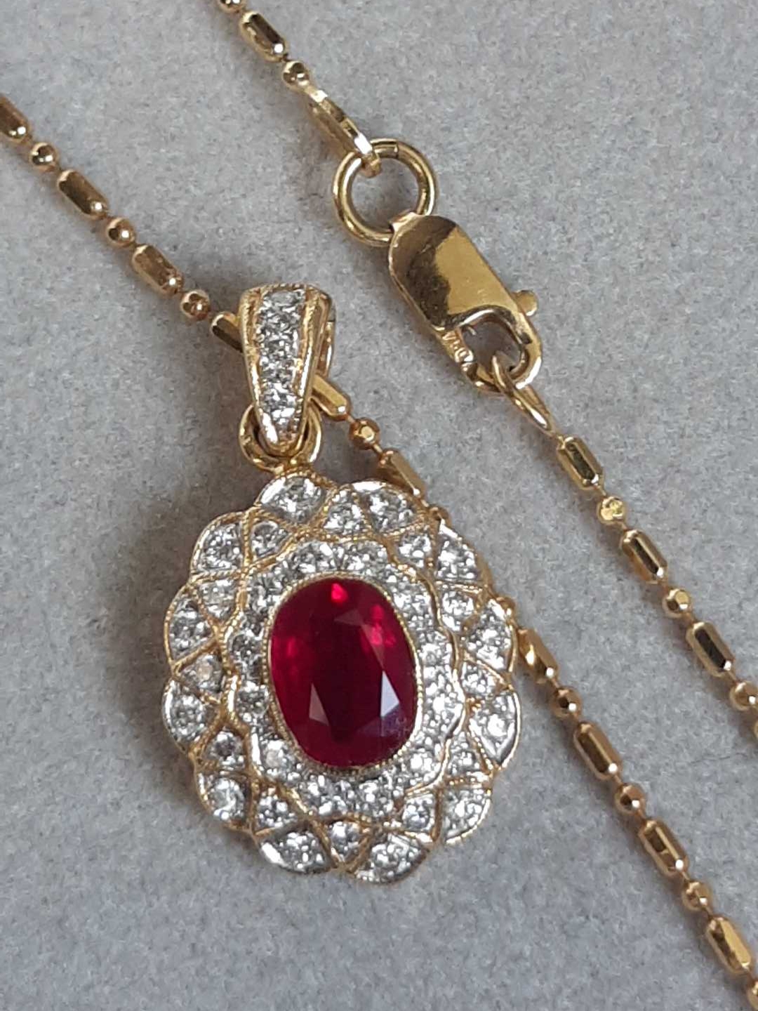 ML38B Or 18K, rubis et diamants – Image 3