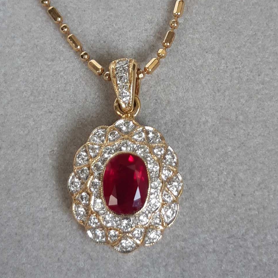 ML38B Or 18K, rubis et diamants – Image 4