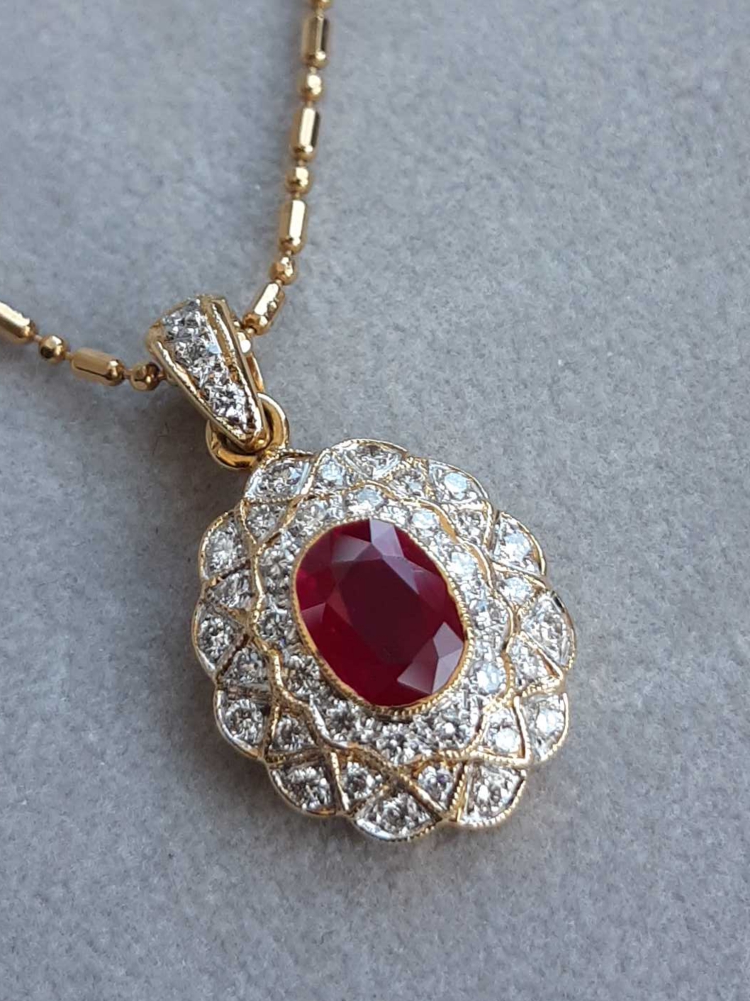 ML38B Or 18K, rubis et diamants – Image 9