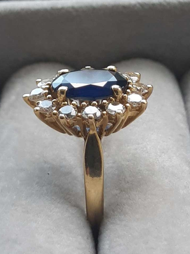 ML220 Or 18K, saphir et diamants – Image 7